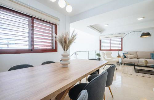 Luxury villa in Sevilla - Pool, Terrace & GameRoom - Photo 12