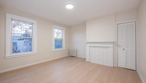 Modern 3BR - Train Station & Downtown 2 mins walk - Foto 3