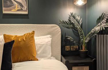 The Hideaway Bureau - Islay - Foto 10