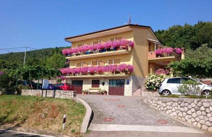 Apartments in Moscenicka Draga 34158 - Foto 3