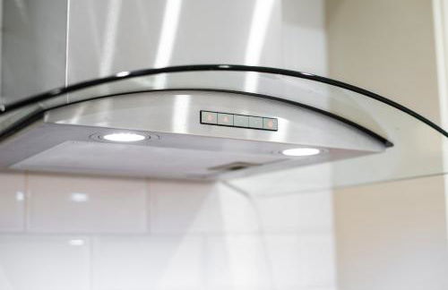 4-Bed Contractor Home - Garden - Near M4 & City - Foto 28