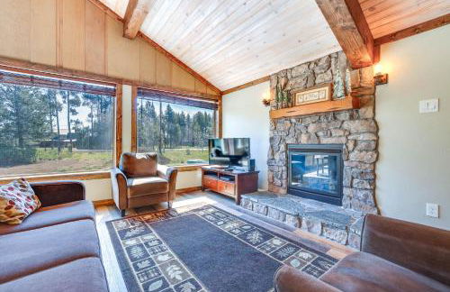 Donnelly Cabin with Fire Pit 5 Mi to Boat and Ski! - Photo 1