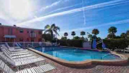 Gorgeous Beach view balcony with heated pool - Foto 4