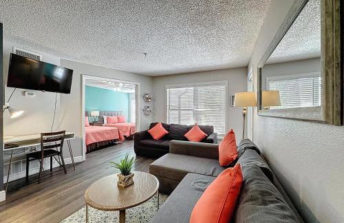 Two bed condo in Parkway Palms Resort - Foto 8