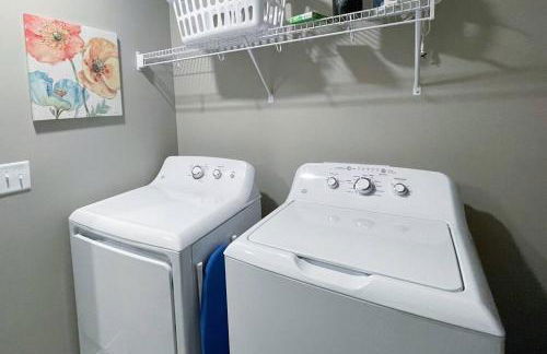 Charming Condo in Bettendorf - Foto 18