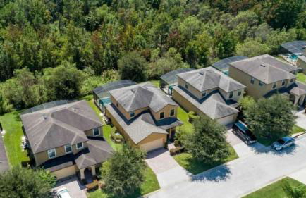 Lux Escape: Private Pool, Game Room & Near Disney - Foto 51