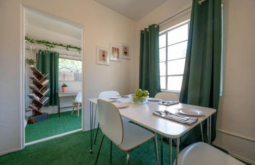 Spring Oasis Tucson 1BR 5 Min to UofA and Fun - Foto 65