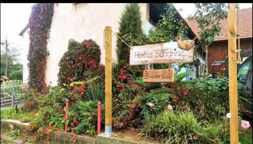 HEUHOTEL FARM Own sleeping bag Free WiFi - Foto 3