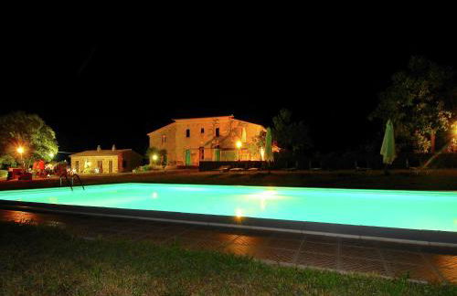 Romantic Farmhouse with Pool - Foto 38