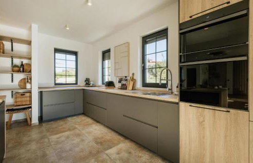 Awesome Home In Nova Vas - Foto 6