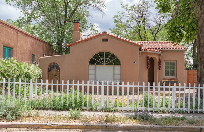 Casa O'keeffe - Five-minute Walk to The Plaza, Quiet Neighborhood, Comfort and Convenience - Foto 30