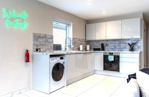 The Slipway Cabins with Hottub - Foto 30