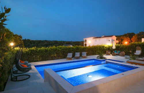 Villa Pino with Pool, Sauna & Jacuzzi - Foto 53