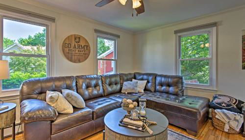 Updated Home with Patio Half Mile to West Point - Foto 5