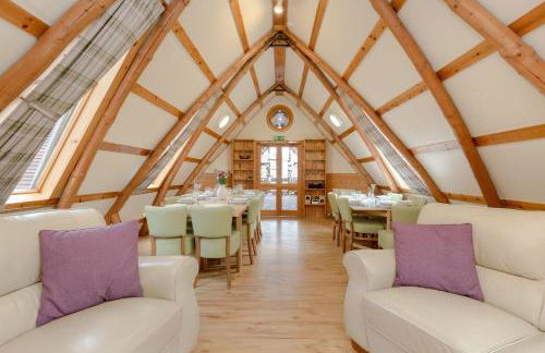 Rabbie Burns Lodge - Photo 3