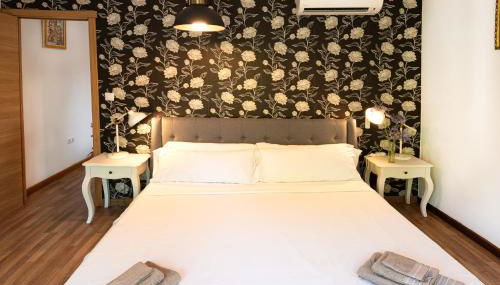 VILLA NABRISA MARBELLA, 5 BEDROOM, PRIVATE POOL, GARDEN, BBQ - Foto 3