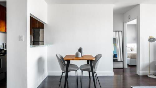 UES 1BR w Gym Doorman Stunning Roof NYC-505 - Foto 5, Other