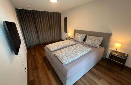 Jellys Apartment - 70qm - Balkon - Küche - Parken - 2x smart TV - King Size Bett - nur 5min zum Europa Park - Foto 34