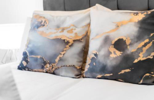 Modern Two Bedroom Apartment - Netflix - Balcony - Secure Parking 2MC - Foto 35