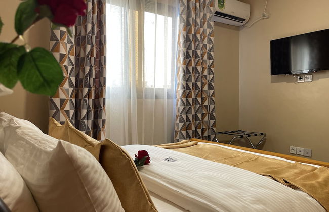 JPN SQUARE Douala - Foto 41