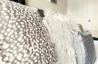 The Cardinal Studio Apartments - Foto 21