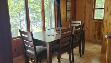 Cozy 2 Bedroom Cabin - Photo 2