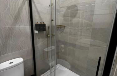 CASA NATY, Espacioso Renovado Apartamento en el Centro de Malaga - Photo 16