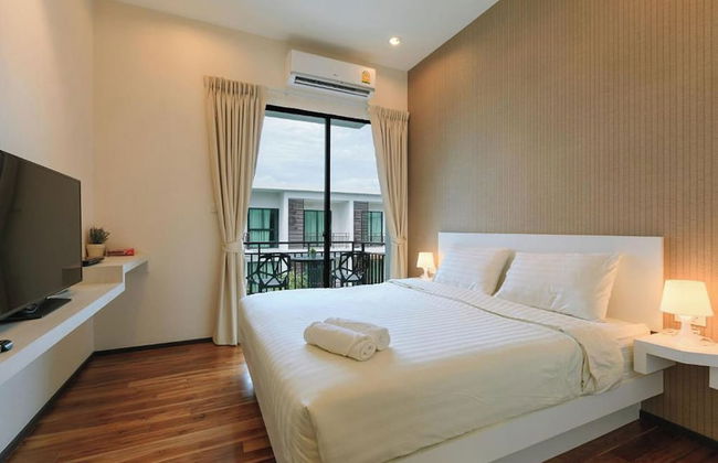 The Title Beach Front - Photo 15