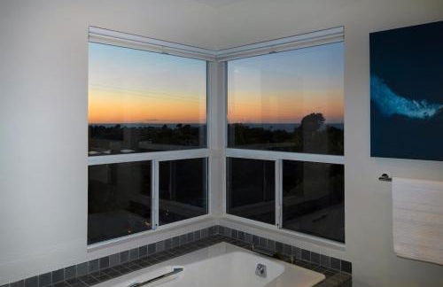 Grandview Getaway, Luxury 4BR, Ocean View, Fire Pit - Foto 9