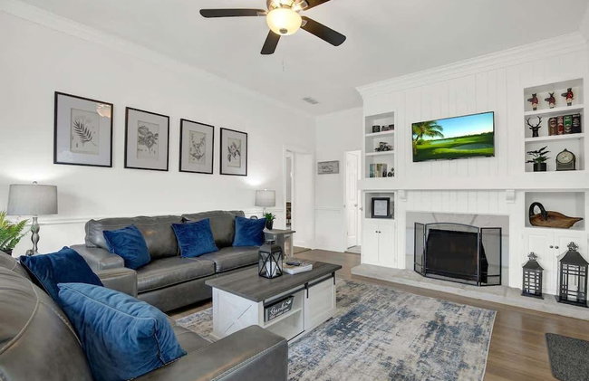 Awesome Haus With Gameroom, 4blks to Center of Town! - Foto 1