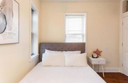 The Brick House Wooster Sq at Yale with Skyline Deck and WD - Foto 11