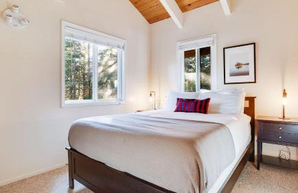 Hot Tub Sauna Game Room Modern 5BDR Family Cabin Homewood by AvantStay - Foto 19