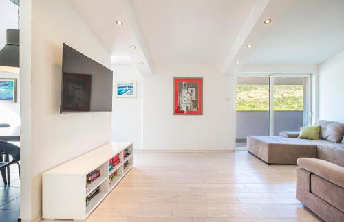 Villa Ume - heated pool, sauna, volleyball court - Photo 30