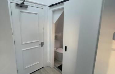 Seafront Studio Snug by the Sea - Sea Views - Foto 32