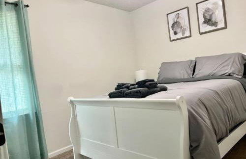 Getaway Home, Huge Yard and Smart TVs in All Rooms - Foto 16