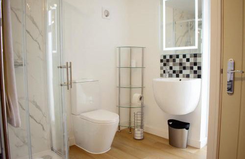 Beautiful 2 Bedroom Barn -Stansted Airport 2 miles - Foto 27