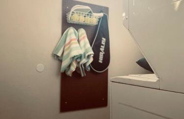 The Eastsider near Frost Bank Center Alamodome Convention Center and more - Foto 27