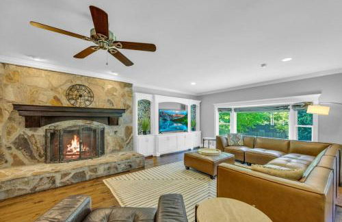 The Wexford French Chateau w Pool - Photo 34