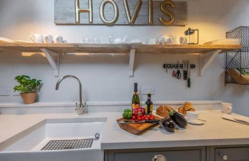 Beekeeper's Cottage - Foto 32