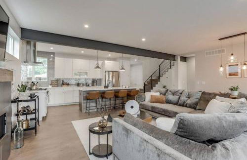 Zen Haus* Lavish Getaway w/ Gym, Sauna, Hot Tub - Foto 18