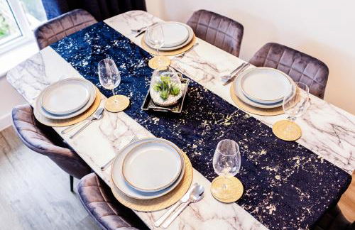 Beautifully Fab 3 bedroom 4 beds New home 8 guests Stretford Trafford - Foto 6