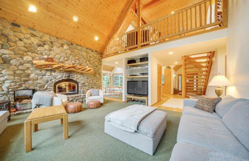 19 Mi to Slopes at Crystal Mtn Getaway with Hot Tub - Foto 11