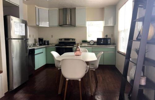 OU-Walk to Campus , Downtown ; Designer Studio - Foto 3