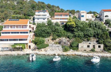 Apartments by the sea Zaklopatica, Lastovo - 12452 - Foto 3