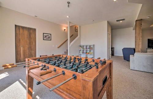 Spacious Lake Stevens Home with Fire Pit, Patio - Foto 24