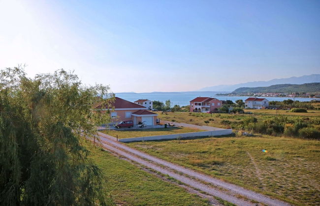 Modern Ground Floor Apartment With Private Terrace Near the Sea - Foto 26