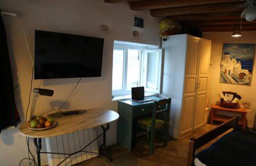 Kostos Village Beautiful Deluxe Suite With Pool - Photo 6