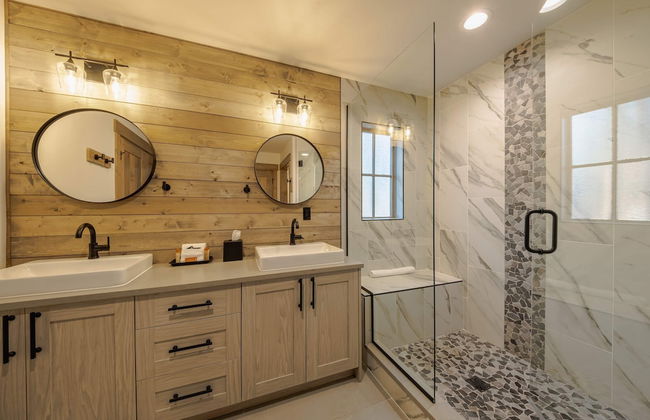 Wilderness Club Cabin Sleeps 7 - Photo 14