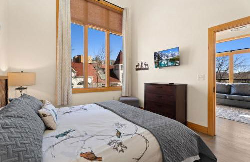 Spacious Dtwn Estes Park Loft Condo 4 Mi to RMNP - Foto 14