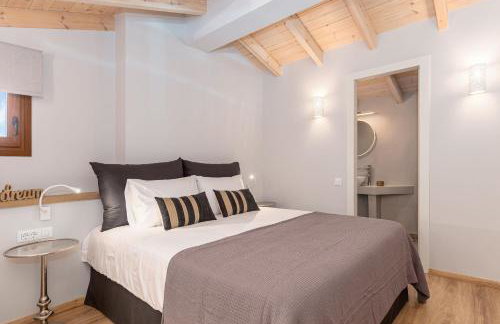 Lola's Luxury Apartments - Foto 33